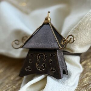 Unique Brown and Bronze Metal Napkin Rings 12